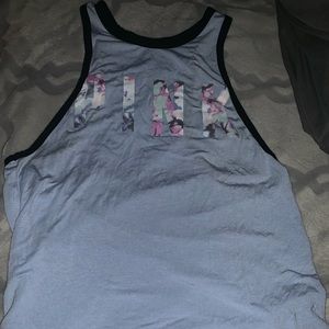 PINK/ Victoria’s secret shirt